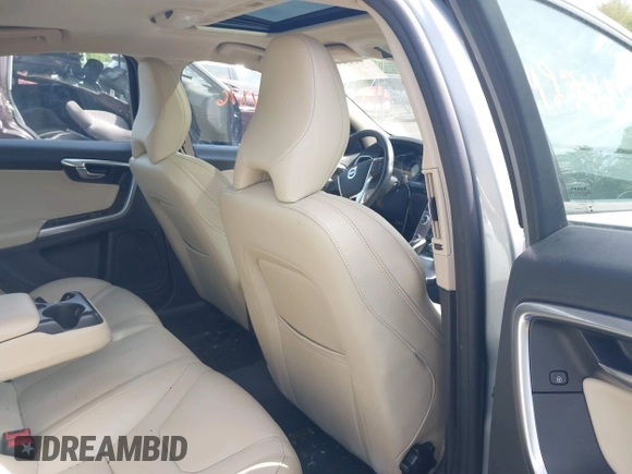 2017 Volvo S60 Dynamic z VIN YV140MTLXH2420132, wystawiony jako IAAI lot #42241376 z przebiegiem 191 292 mil mil oraz . Historia ofert i sprzedaży dostępna na DreamBid. Obrazek 8.