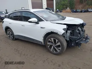 2023 Volkswagen ID.4 Pro z VIN 1V2DNPE80PC047806, wystawiony jako IAAI lot #40883136 z przebiegiem 4 549 mil mil oraz . Historia ofert i sprzedaży dostępna na DreamBid. Obrazek 1.