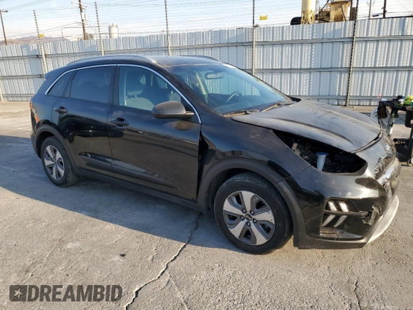 2021 Kia Niro LX with VIN KNDCB3LC5M5471746, listed as a Copart auction lot 43034005 with 43,884 mi miles and Salvage Title. Bid and sale history available at carsss.com. Image 4.