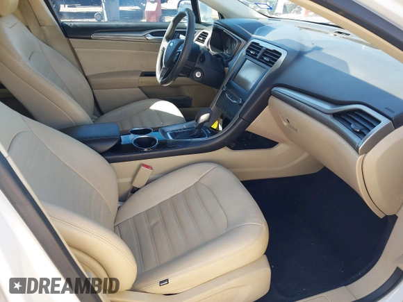 2013 Ford Fusion SE with VIN 3FA6P0HR9DR306294, listed as a IAAI auction lot 41752448 with 112,742 mi miles. Bid and sale history available at carsss.com. Image 5.