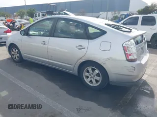 2006 Toyota Prius with VIN JTDKB20U767064148, listed as a IAAI auction lot 41603966 with 275,326 mi miles. Bid and sale history available at carsss.com. Image 3.