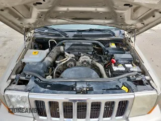 2008 Jeep Commander Sport with VIN 1J8HH48K78C174076, listed as a Copart auction lot 60203175 with 224,740 mi miles and Clean title. Bid and sale history available at DreamBid. Image 12.