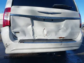2013 Chrysler Town & Country Touring with VIN 2C4RC1BG7DR674253, listed as a IAAI auction lot 41854303 with 171,502 mi miles. Bid and sale history available at carsss.com. Image 6.