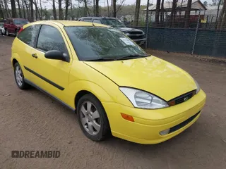 2001 Ford Focus ZX3 z VIN 3FAFP31301R154201, wystawiony jako IAAI lot #41931800 z przebiegiem 36 327 mil mil oraz . Historia ofert i sprzedaży dostępna na DreamBid. Obrazek 1.