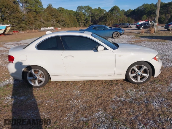 2009 BMW 1 Series 128i with VIN WBAUP93579VF49106, listed as a IAAI auction lot 41443690 with Not provided miles and . Bid and sale history available at DreamBid. Image 13.