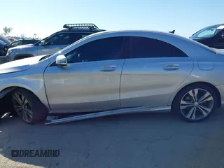 2017 Mercedes-Benz CLA 250 z VIN WDDSJ4EB5HN433499, wystawiony jako IAAI lot #41658183 z przebiegiem 67 668 mil mil oraz . Historia ofert i sprzedaży dostępna na DreamBid. Obrazek 15.