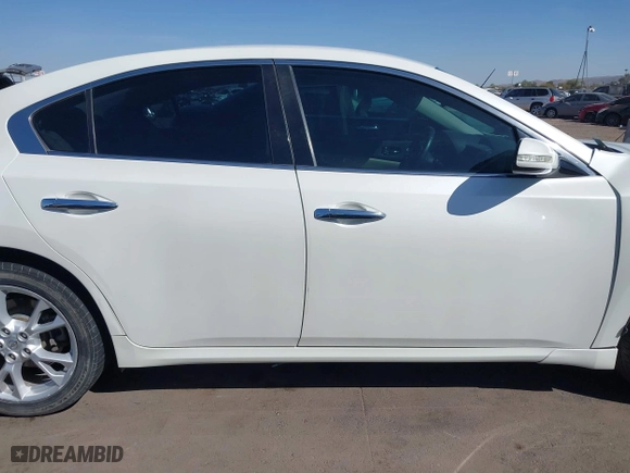 2014 Nissan Maxima 3.5 SV w/Premium Pkg with VIN 1N4AA5AP3EC485644, listed as a IAAI auction lot 41722486 with 136,975 mi miles. Bid and sale history available at carsss.com. Image 13.