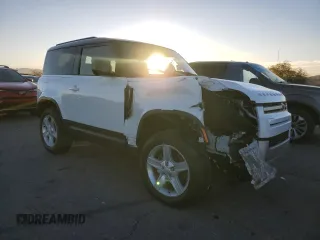 2023 Land Rover Defender S z VIN SALEJ6EX5P2122193, wystawiony jako Copart lot #79962604 z przebiegiem 7 809 mil mil oraz Szkoda całkowita • Salvage title. Historia ofert i sprzedaży dostępna na DreamBid. Obrazek 4.