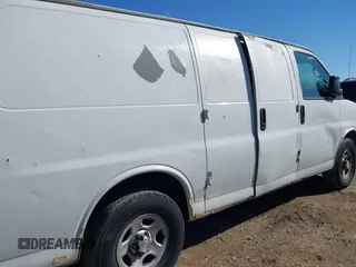 2007 Chevrolet Express Cargo with VIN 1GCFG15X371137620, listed as a IAAI auction lot 41638820 with 304,011 mi miles and . Bid and sale history available at DreamBid. Image 13.