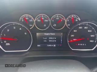 2020 Chevrolet Silverado 3500HD LTZ z VIN 1GC4YUEY8LF208936, wystawiony jako Copart lot #59998105 z przebiegiem 72 985 mil mil oraz Czysty tytuł • Clean title. Historia ofert i sprzedaży dostępna na DreamBid. Obrazek 8.