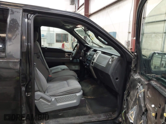 2011 Ford F-150 XL with VIN 1FTFW1EFXBKD42235, listed as a IAAI auction lot 41812147 with 220,144 mi miles. Bid and sale history available at carsss.com. Image 5.