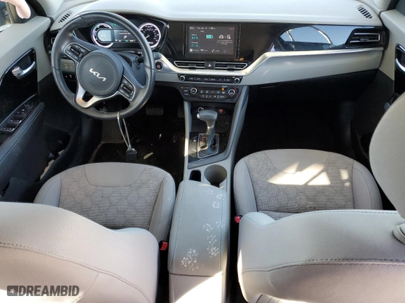 2022 Kia Niro Plug-In Hybrid LXS with VIN KNDCM3LD7N5514634, listed as a Copart auction lot 41593955 with 28,451 mi miles and Salvage Title. Bid and sale history available at carsss.com. Image 8.