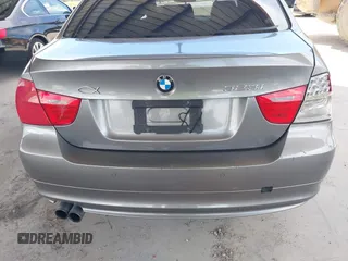 2009 BMW 3 Series 328i with VIN WBAPH77549NL85089, listed as a IAAI auction lot 42623111 with 121,369 mi miles and . Bid and sale history available at DreamBid. Image 13.