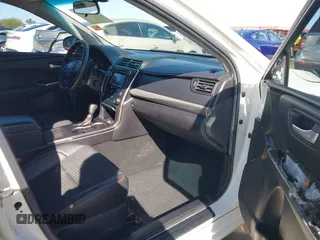 2015 Toyota Camry XLE z VIN 4T1BF1FK7FU478581, wystawiony jako IAAI lot #41827385 z przebiegiem 131 375 mil mil oraz . Historia ofert i sprzedaży dostępna na DreamBid. Obrazek 5.