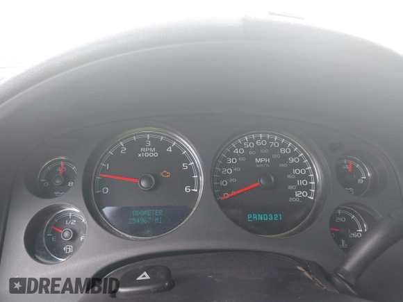 2008 Chevrolet Suburban 3LT with VIN 3GNFC16068G165063, listed as a IAAI auction lot 42413253 with 254,967 mi miles and . Bid and sale history available at DreamBid. Image 7.