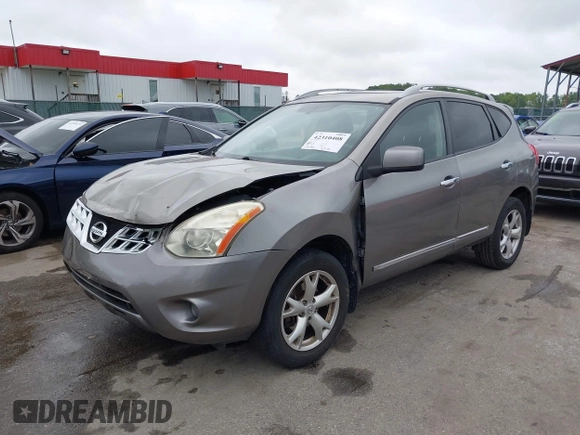 2011 Nissan Rogue SV z VIN JN8AS5MV9BW684553, wystawiony jako IAAI lot #42310408 z przebiegiem 130 954 mil mil oraz . Historia ofert i sprzedaży dostępna na DreamBid. Obrazek 17.