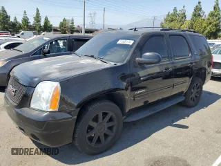 2013 GMC Yukon SLT with VIN 1GKS1CE06DR162852, listed as a Copart auction lot 71586174 with 182,169 mi miles and Salvage Title. Bid and sale history available at carsss.com. Image 1.