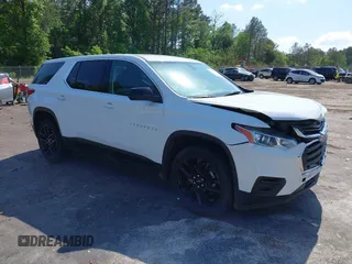 2021 Chevrolet Traverse LS z VIN 1GNERFKW5MJ135241, wystawiony jako IAAI lot #42031405 z przebiegiem 189 770 mil mil oraz . Historia ofert i sprzedaży dostępna na DreamBid. Obrazek 1.
