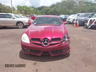 2009 Mercedes-Benz SLK 350 with VIN WDBWK58F19F190541, listed as a IAAI auction lot 42464400 with 109,484 mi miles and . Bid and sale history available at DreamBid. Image 12.