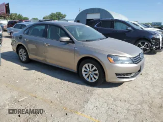 2015 Volkswagen Passat Limited Edition Edition with VIN 1VWAT7A32FC096487, listed as a Copart auction lot 62370505 with 186,517 mi miles and Clean title. Bid and sale history available at DreamBid. Image 4.