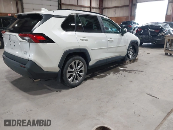 2022 Toyota RAV4 XLE Premium с VIN 2T3A1RFVXNW316906, выставлен на аукционе IAAI как лот 42445942 с пробегом 16 621 миль миль и . История ставок и продаж доступна на DreamBid. Изображение 4.
