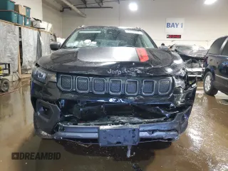 2022 Jeep Compass Trailhawk z VIN 3C4NJDDB5NT148368, wystawiony jako Copart lot #48808755 z przebiegiem 62 060 mil mil oraz Szkoda całkowita • Salvage title. Historia ofert i sprzedaży dostępna na DreamBid. Obrazek 5.