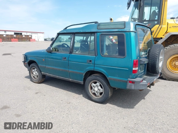 1994 Land Rover Discovery SD z VIN SALJY1247RA097510, wystawiony jako IAAI lot #42343474 z przebiegiem 137 141 mil mil oraz . Historia ofert i sprzedaży dostępna na DreamBid. Obrazek 3.