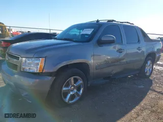 2007 Chevrolet Avalanche LT w/3LT with VIN 3GNFK123X7G232507, listed as a IAAI auction lot 41040026 with 278,168 mi miles. Bid and sale history available at carsss.com. Image 2.