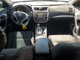 2018 Nissan Altima 2.5 S with VIN 1N4AL3AP2JC128917, listed as a Copart auction lot 50574525 with 48,860 mi miles and Clean Title. Bid and sale history available at carsss.com. Image 8.