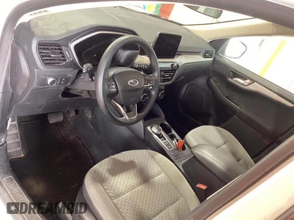 2020 Ford Escape SE z VIN 1FMCU0G60LUC60855, wystawiony jako IAAI lot #42815359 z przebiegiem 116 708 mil mil oraz . Historia ofert i sprzedaży dostępna na DreamBid. Obrazek 23.