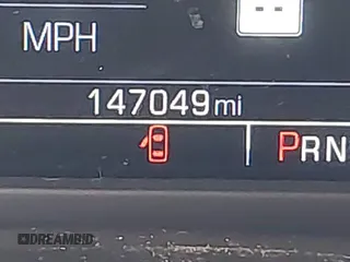 2018 Chevrolet Suburban LT z VIN 1GNSCHKC6JR109427, wystawiony jako IAAI lot #42131806 z przebiegiem 147 049 mil mil oraz . Historia ofert i sprzedaży dostępna na DreamBid. Obrazek 16.