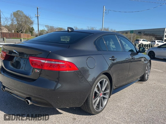 2019 Jaguar XE with VIN SAJAG4FV7KCP48855, listed as a Copart auction lot 48998825 with 98,923 mi miles and Clean Title. Bid and sale history available at DreamBid. Image 4.