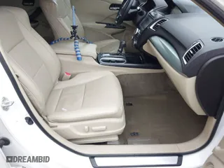 2018 Acura RDX w/Advance Pkg with VIN 5J8TB4H70JL009007, listed as a IAAI auction lot 40382722 with 104,933 mi miles. Bid and sale history available at carsss.com. Image 5.