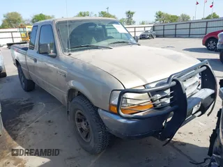 2000 Ford Ranger XL z VIN 1FTYR14V2YPB61649, wystawiony jako IAAI lot #41847897 z przebiegiem 237 521 mil mil oraz . Historia ofert i sprzedaży dostępna na DreamBid. Obrazek 1.