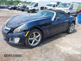2007 Saturn Sky Red Line z VIN 1G8MG35X87Y130568, wystawiony jako IAAI lot #42451724 z przebiegiem 166 744 mil mil oraz . Historia ofert i sprzedaży dostępna na DreamBid. Obrazek 2.