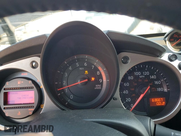 2017 Nissan 370Z z VIN JN1AZ4EH1HM950035, wystawiony jako Copart lot #70534664 z przebiegiem 63 667 mil mil oraz Szkoda całkowita • Salvage title. Historia ofert i sprzedaży dostępna na DreamBid. Obrazek 9.