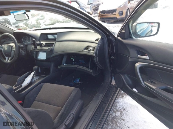 2008 Honda Accord Cpe LX-S with VIN 1HGCS12338A027253, listed as a IAAI auction lot 41340368 with 190,706 mi miles. Bid and sale history available at carsss.com. Image 5.