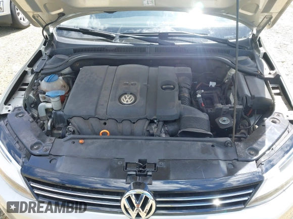 2011 Volkswagen Jetta SE z VIN 3VWDZ7AJ6BM050759, wystawiony jako IAAI lot #42214279 z przebiegiem 234 511 mil mil oraz . Historia ofert i sprzedaży dostępna na DreamBid. Obrazek 10.