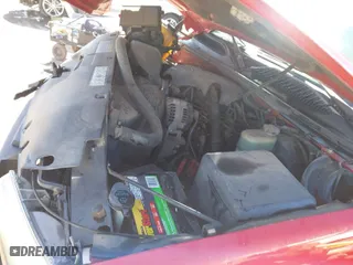2001 Chevrolet Silverado 1500 LS with VIN 2GCEC19V011162458, listed as a IAAI auction lot 41731501 with 194,931 mi miles. Bid and sale history available at carsss.com. Image 17.