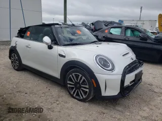 2023 MINI Convertible Cooper S with VIN WMW43DL01P3R28109, listed as a Copart auction lot 58678604 with 3,682 mi miles and Salvage Title. Bid and sale history available at carsss.com. Image 4.