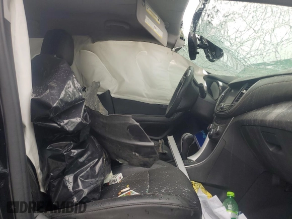2022 Chevrolet Trax LT z VIN KL7CJPSM9NB548252, wystawiony jako Copart lot #56999955 z przebiegiem Nie podano mil oraz Szkoda całkowita • Salvage title. Historia ofert i sprzedaży dostępna na DreamBid. Obrazek 7.