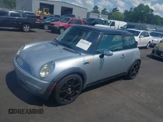 2002 MINI Hardtop with VIN WMWRC33462TC34269, listed as a IAAI auction lot 42265191 with Not Provided miles and . Bid and sale history available at DreamBid. Image 2.