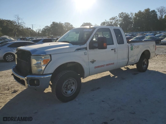 2012 Ford Super Duty F-250 SRW XL with VIN 1FT7X2BT7CEC53496, listed as a Copart auction lot 82915324 with 300,273 mi miles and Clean Title. Bid and sale history available at carsss.com. Image 1.
