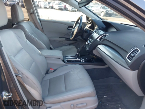 2018 Acura RDX w/Technology Pkg with VIN 5J8TB4H51JL025425, listed as a IAAI auction lot 41587350 with 114,212 mi miles. Bid and sale history available at carsss.com. Image 5.