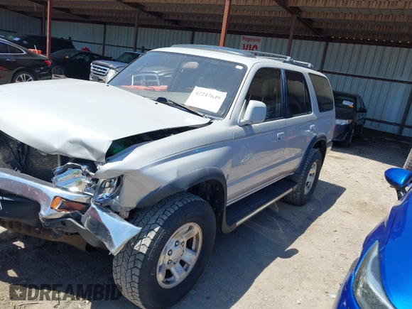 1996 Toyota 4Runner SR5 z VIN JT3HN86R8T0015119, wystawiony jako IAAI lot #42247649 z przebiegiem 379 333 mil mil oraz . Historia ofert i sprzedaży dostępna na DreamBid. Obrazek 17.