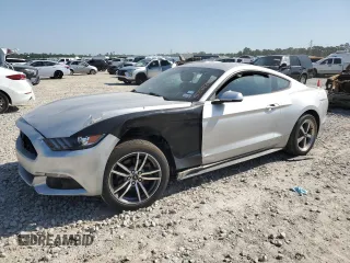 2015 Ford Mustang EcoBoost z VIN 1FA6P8THXF5391388, wystawiony jako Copart lot #52787925 z przebiegiem 109 317 mil mil oraz Szkoda całkowita • Salvage title. Historia ofert i sprzedaży dostępna na DreamBid. Obrazek 1.