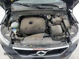 2021 Volvo XC40 Momentum z VIN YV4AC2HK8M2581963, wystawiony jako Copart lot #54700415 z przebiegiem 91 795 mil mil oraz Tytuł czysty. Historia ofert i sprzedaży dostępna na DreamBid. Obrazek 12.
