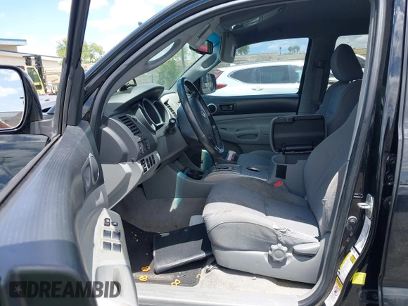 2011 Toyota Tacoma with VIN 3TMLU4EN5BM075967, listed as a IAAI auction lot 42228409 with 158,241 mi miles and . Bid and sale history available at DreamBid. Image 5.