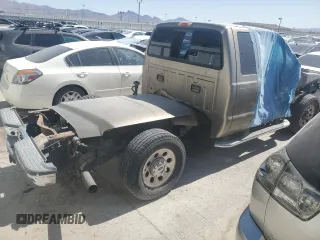 2005 Ford F-250 XL with VIN 1FTSX20P15EC23185, listed as a Copart auction lot 55887625 with Not provided miles and Non repairable. Bid and sale history available at DreamBid. Image 3.
