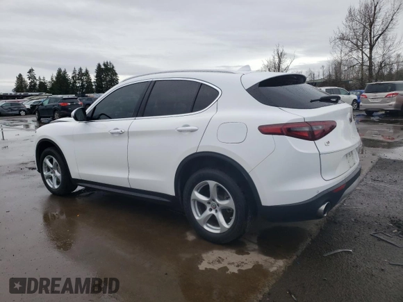 2018 Alfa Romeo Stelvio z VIN ZASFAKAN9J7B88322, wystawiony jako Copart lot #48808605 z przebiegiem 87 096 mil mil oraz Szkody całkowita. Historia ofert i sprzedaży dostępna na DreamBid. Obrazek 2.